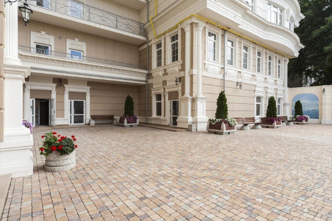 Sunny Belle Apartments Odessa Exterior foto
